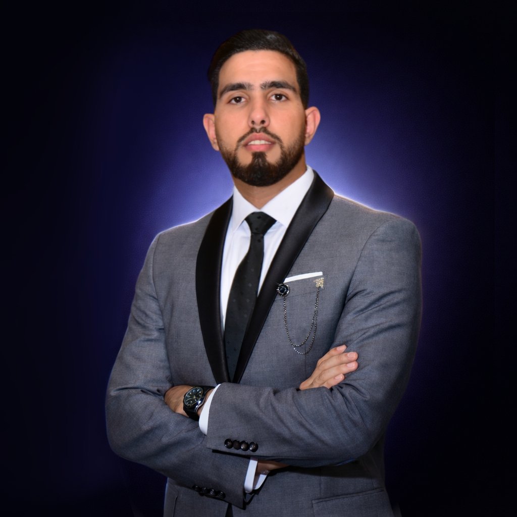 Abdlmalk Douiyeb, Gründer & Creative Director